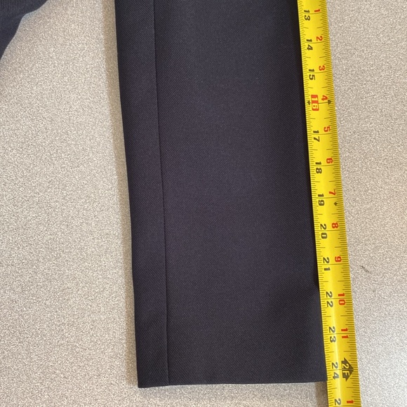 Tahari (Arthur Levine) - women’s blazer. Size 12 - Picture 10 of 10